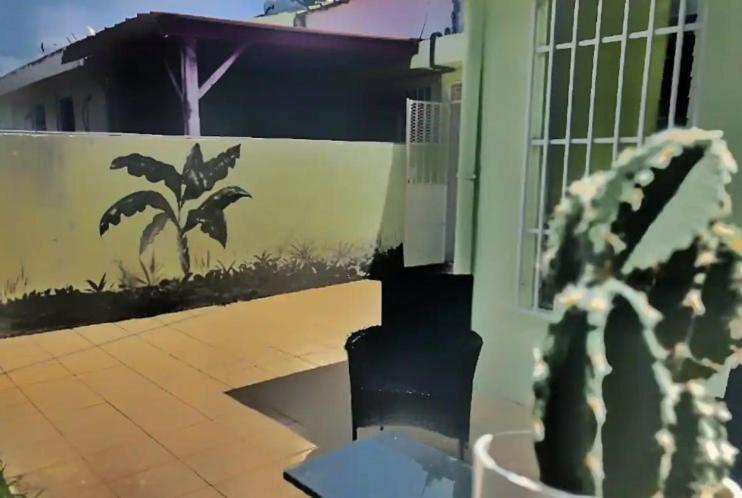 Malilia Beach A Sainte-Anne - Wifi -5 Min A Pied De La Plage Exterior foto